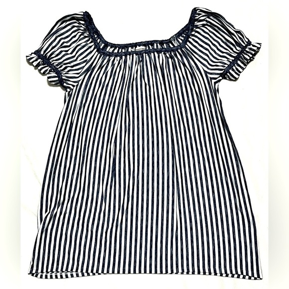Max Studio Women’s Short Sleeve Striped Blue and White Blouse Shirt Size Large - Picture 1 of 12